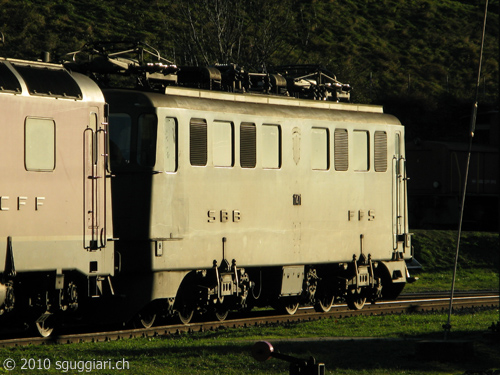 Ae 6/6 accantonate a Biasca e a Bodio, dicembre 2010